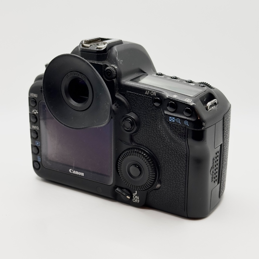 Canon 5D Mark II (Body Only) - Picture 5 of 8